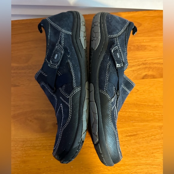 Earth Origins Alison Womens Blue Suede Strap Lifestyle Sneakers Shoes - Picture 8 of 10